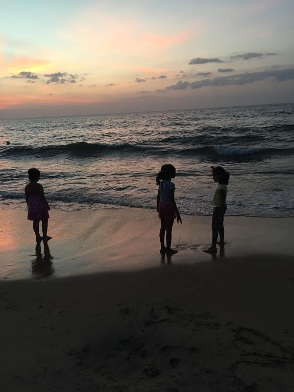 Bolonghes Homestay Negombo Exterior photo